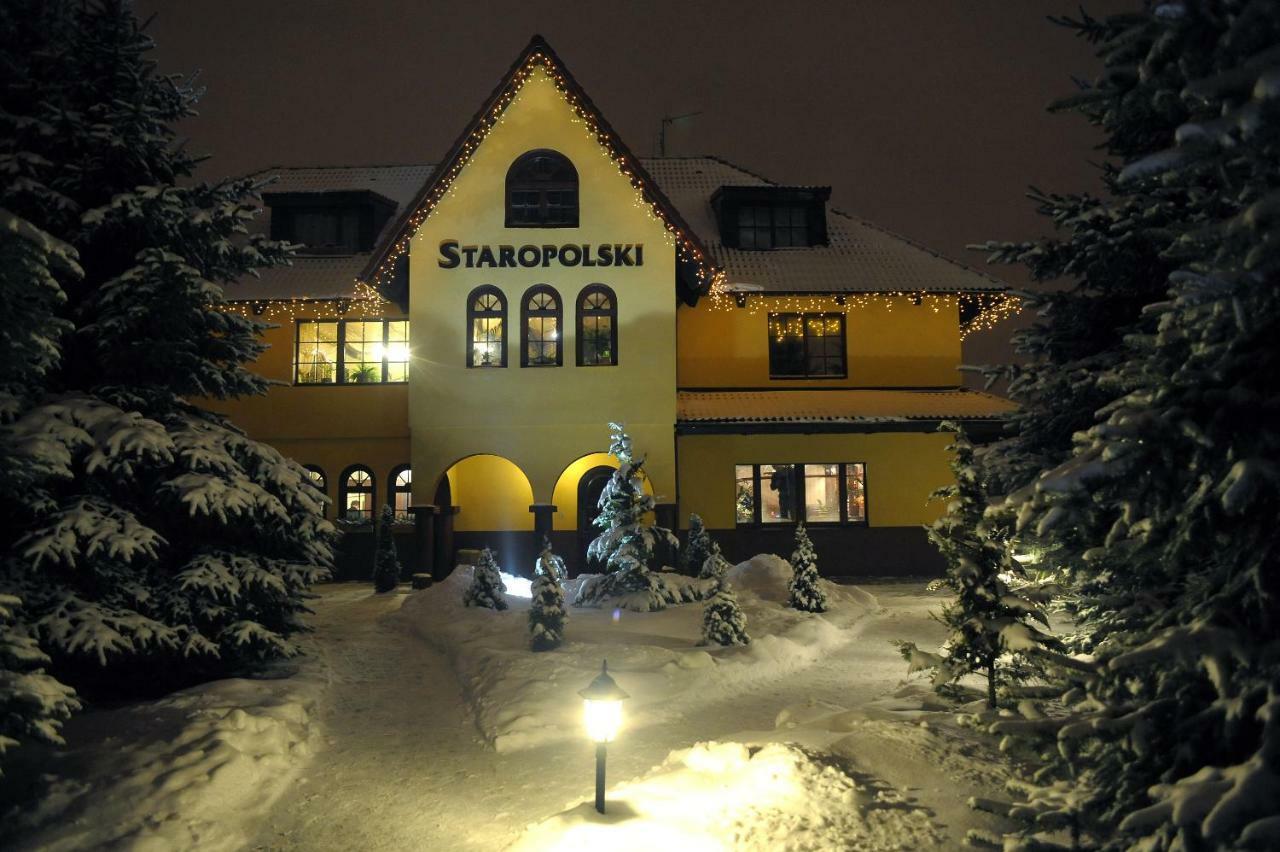 Dworek Staropolski Познань Экстерьер фото