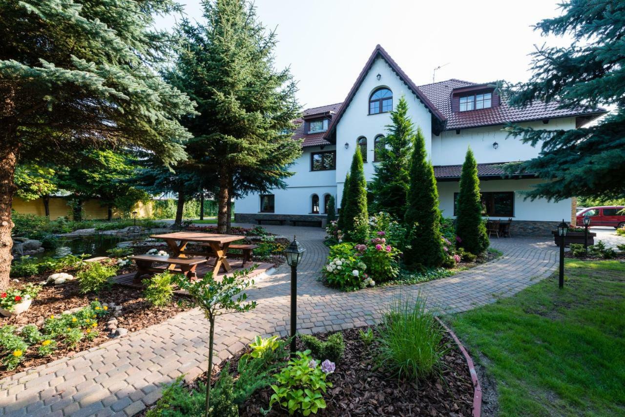 Dworek Staropolski Познань Экстерьер фото